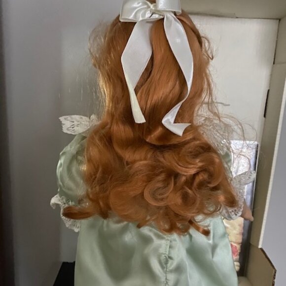 NIB Vintage 1992 German Lissi Puppin Vinyl Doll - Emma - Signed - COA - Picture 5 of 9